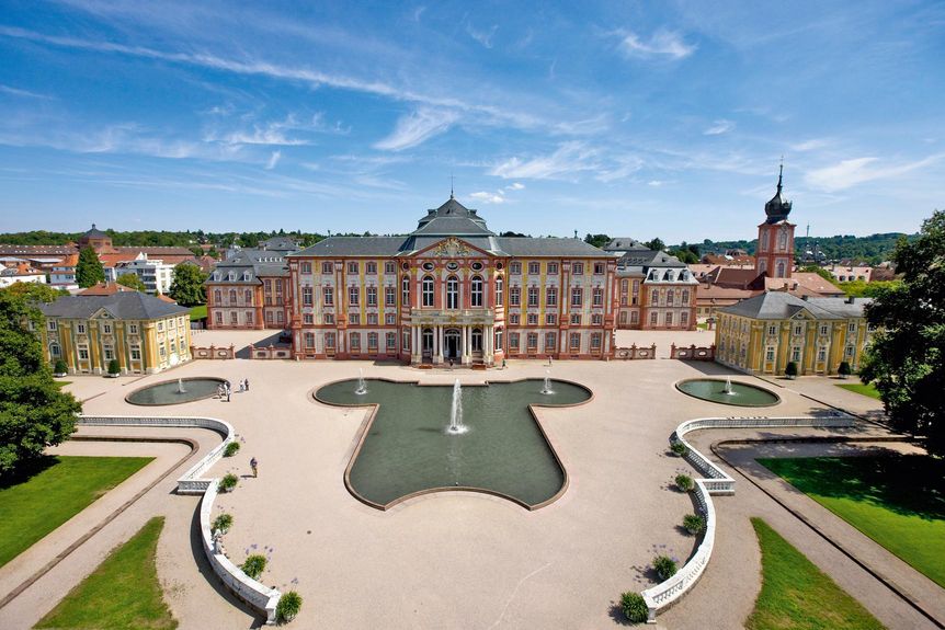 Foto: Staatliche Schlösser und Gärten Baden-Württemberg, Arnim Weischer Schloss Bruchsal, Luftaufnahme